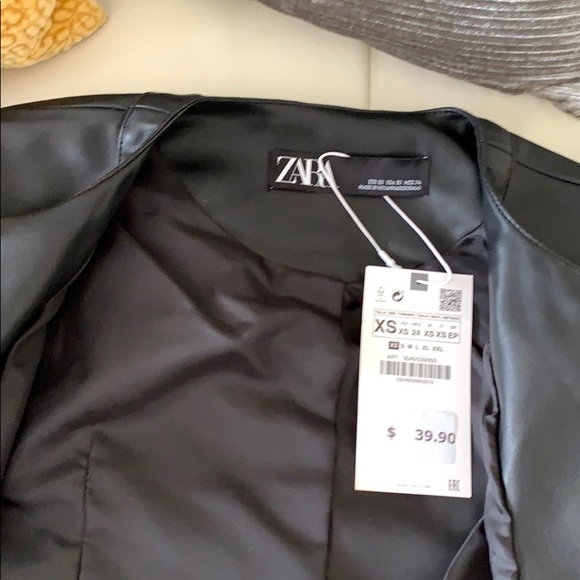 Zara bottom Dow jacket, size XS - Picture 9 of 9